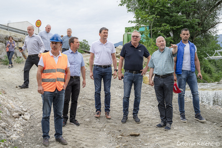 763553Minister Novak na obisku v Obcini Kamnik 10